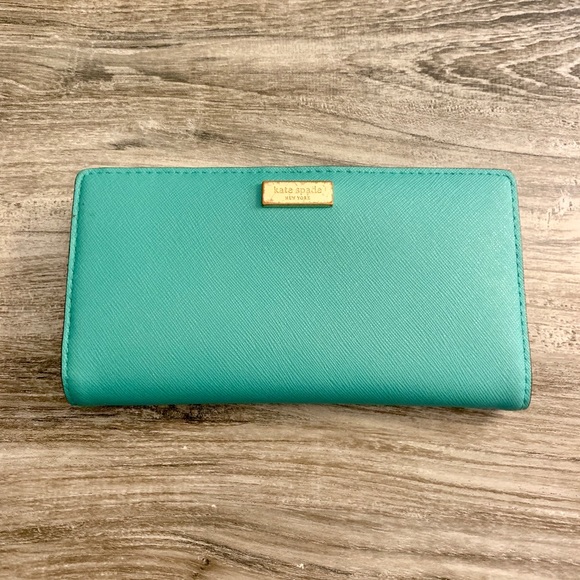 Kate spade wallet - Picture 1 of 4